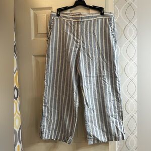 Elaine Rose cotton/linen blue and white stripped cropped pant. Size 10